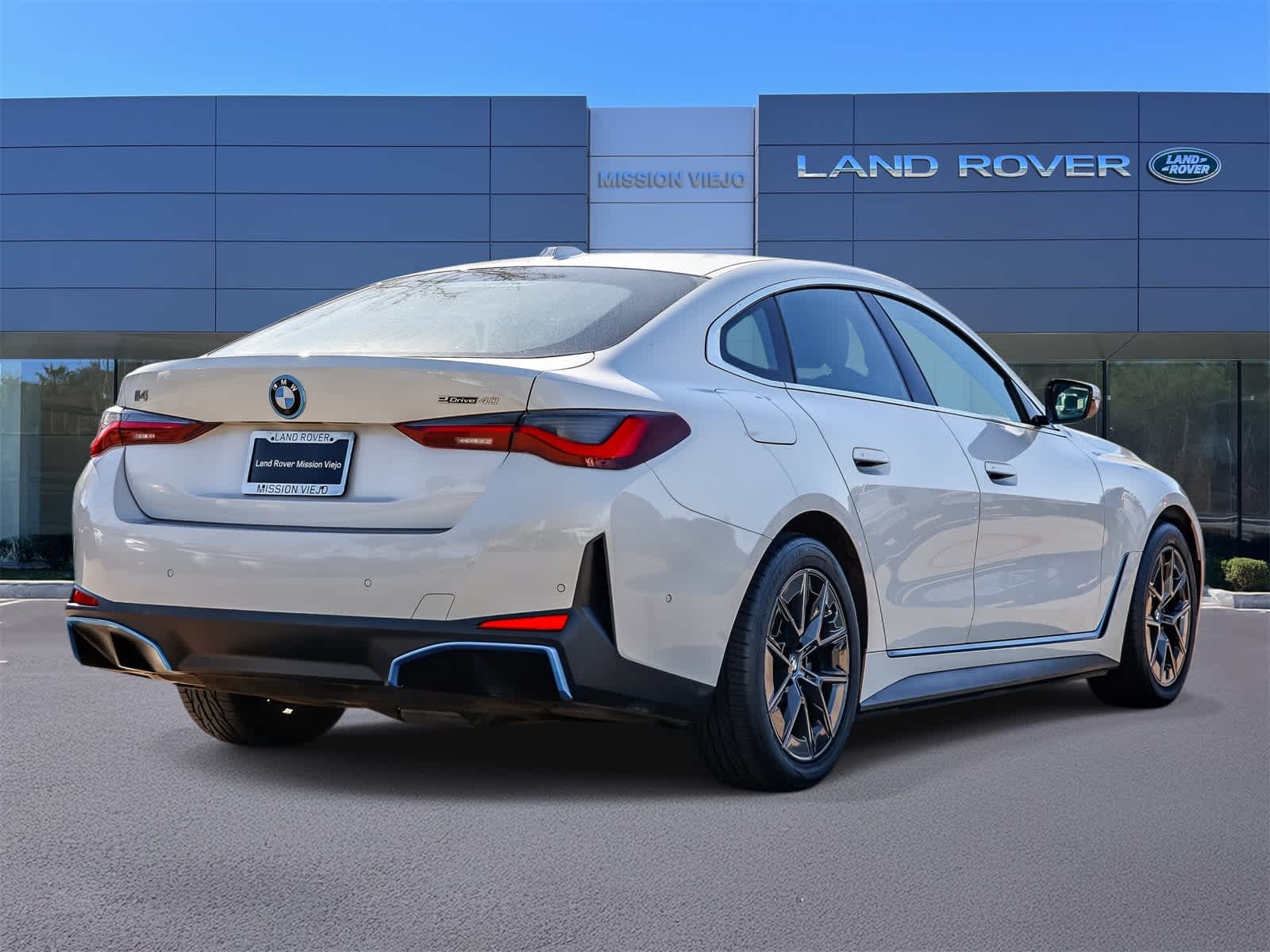 Thumbnail: 2023 BMW i4 - 4