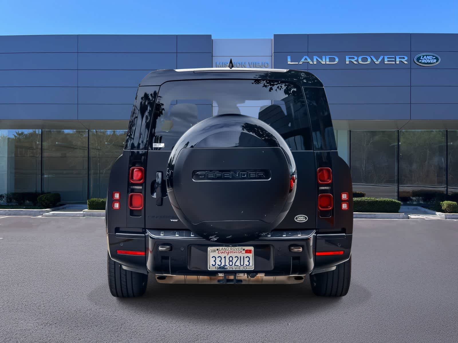 Thumbnail: 2023 Land Rover Defender - 3