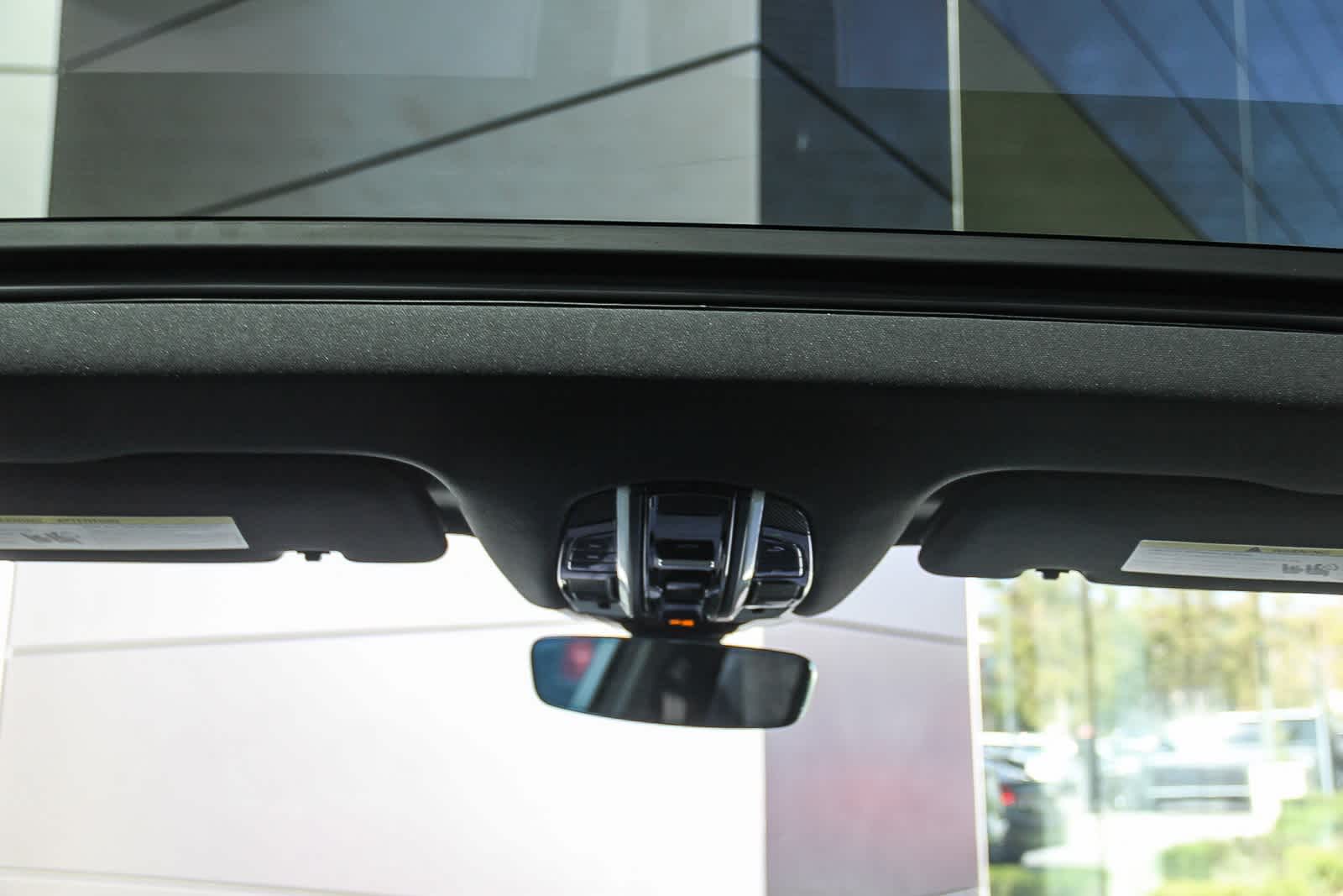 Thumbnail: 2023 Porsche Cayenne - 16