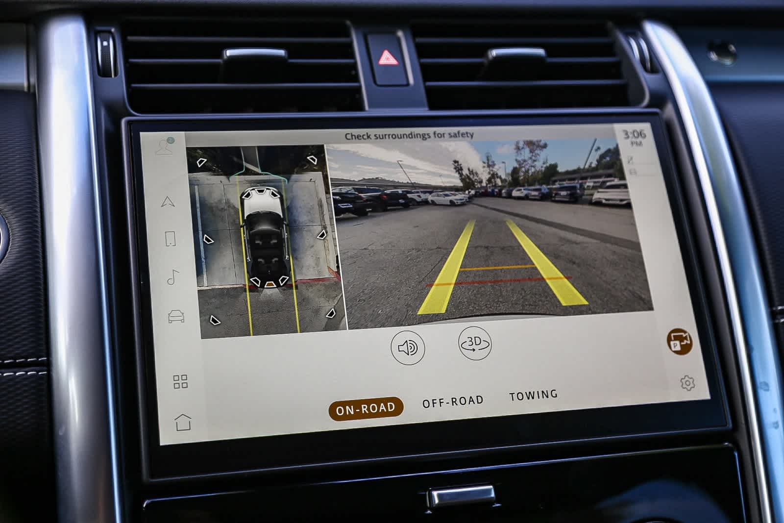 Thumbnail: 2026 Land Rover Discovery - 22