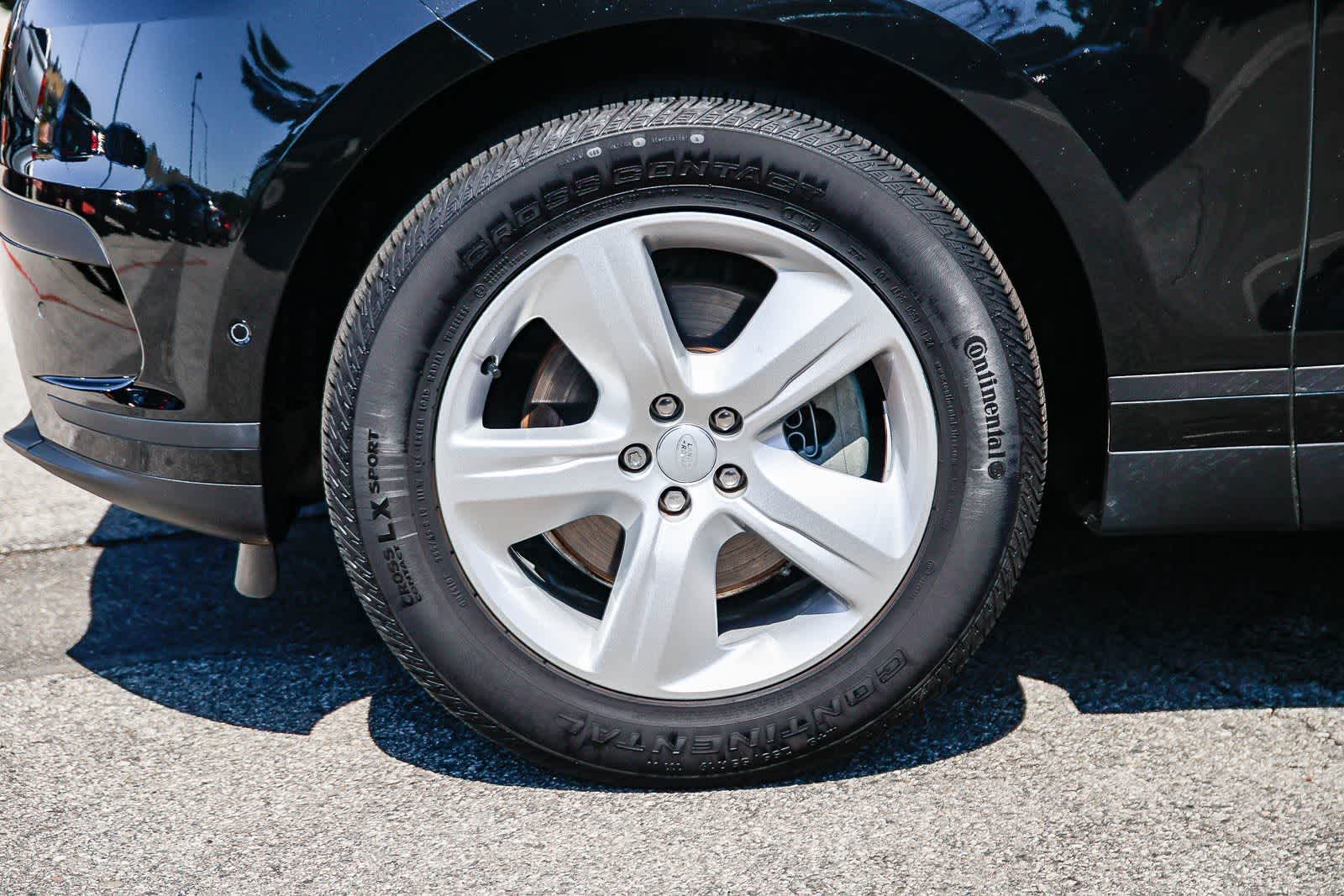 Thumbnail: 2025 Land Rover Range Rover Velar - 9