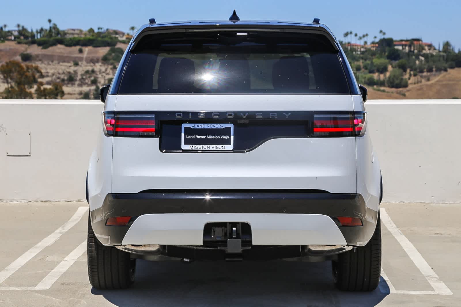 Thumbnail: 2025 Land Rover Discovery - 7