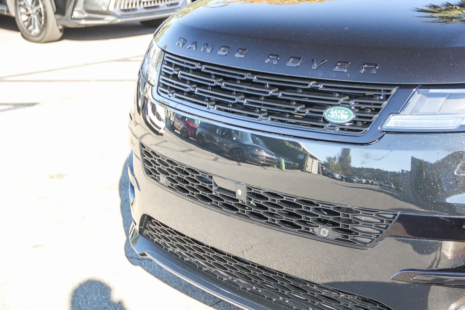 Thumbnail: 2023 Land Rover Range Rover Sport - 11