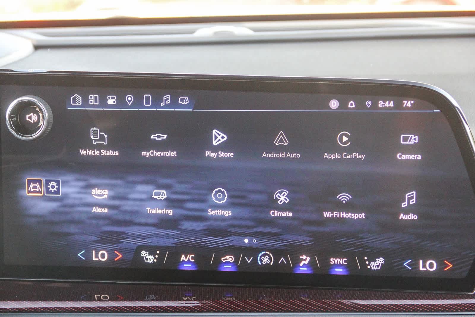 Thumbnail: 2025 Chevrolet Traverse - 14