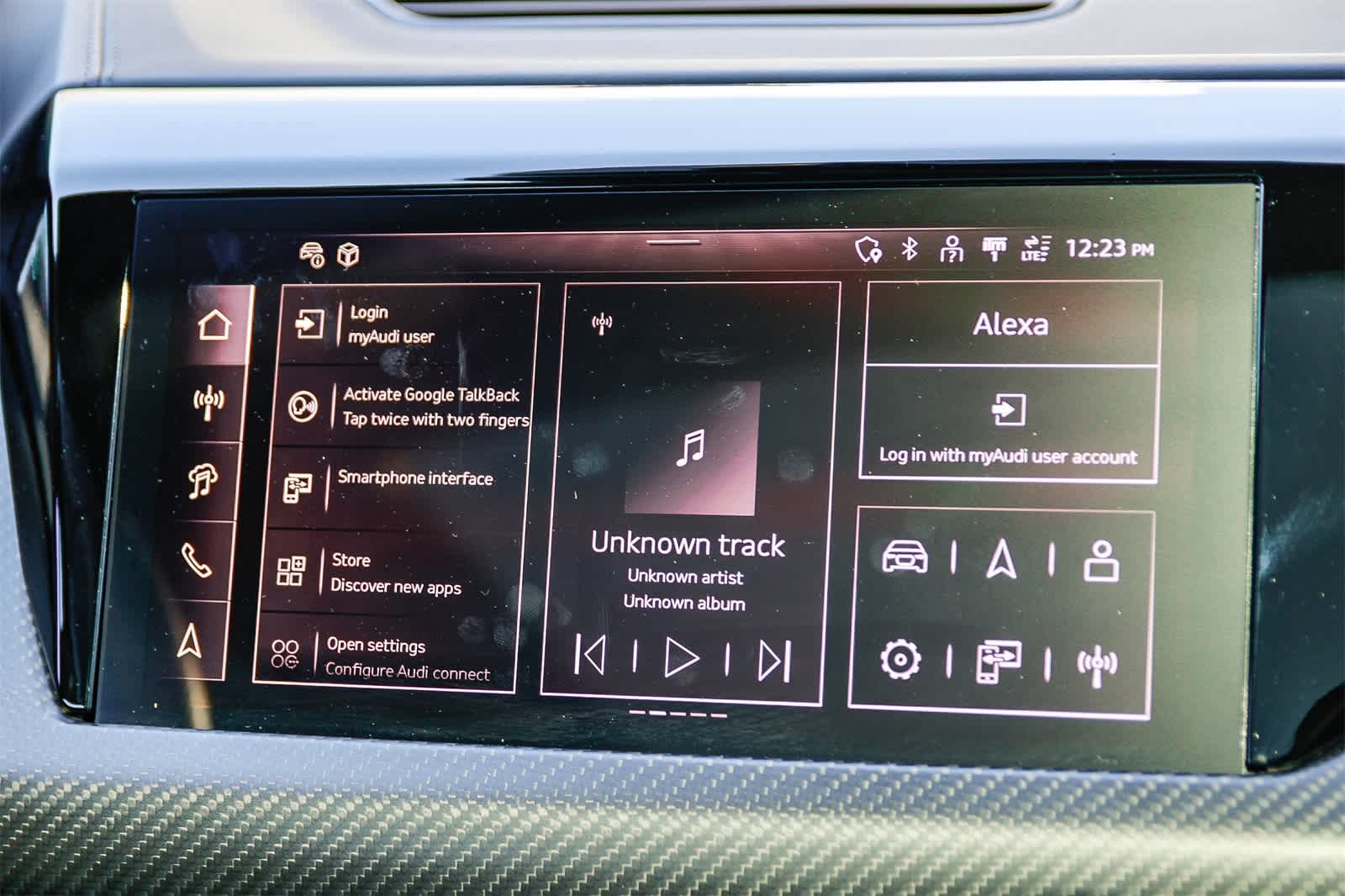 Thumbnail: 2024 Audi RS e-tron GT - 14