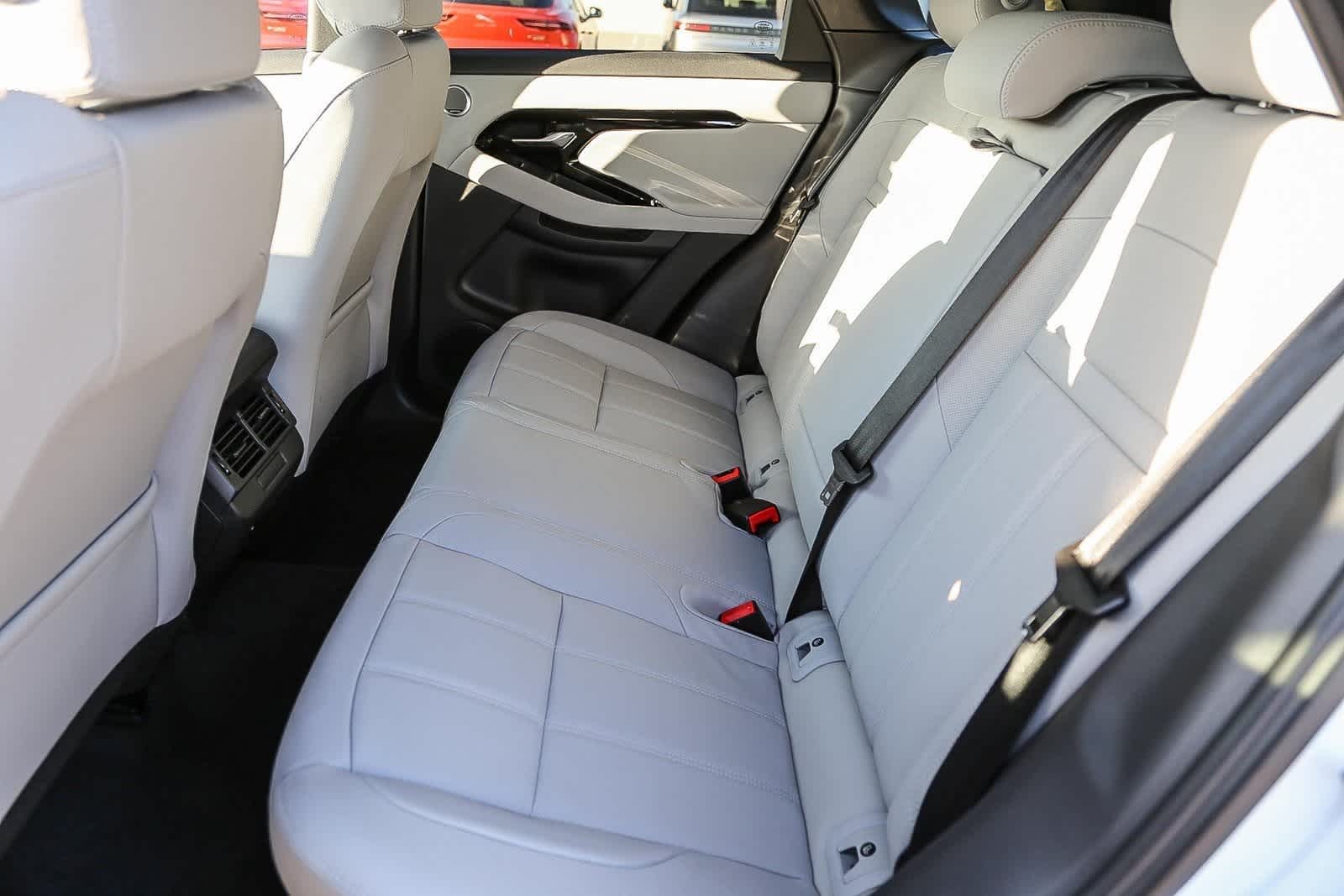 Thumbnail: 2026 Land Rover Range Rover Evoque - 18