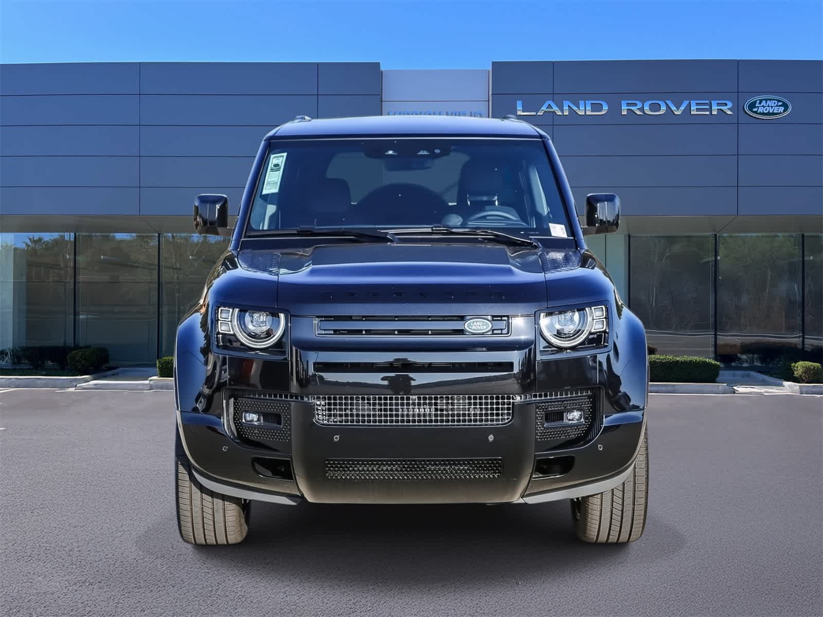 Thumbnail: 2025 Land Rover Defender - 2