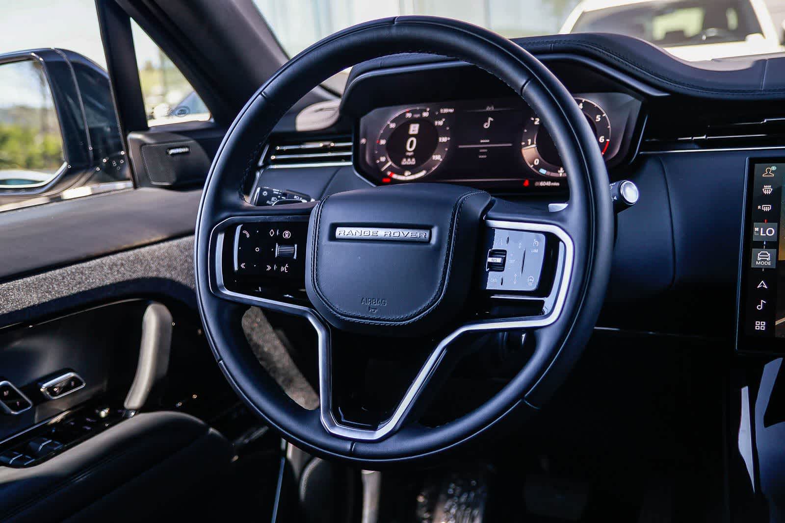 Thumbnail: 2025 Land Rover Range Rover Sport - 15