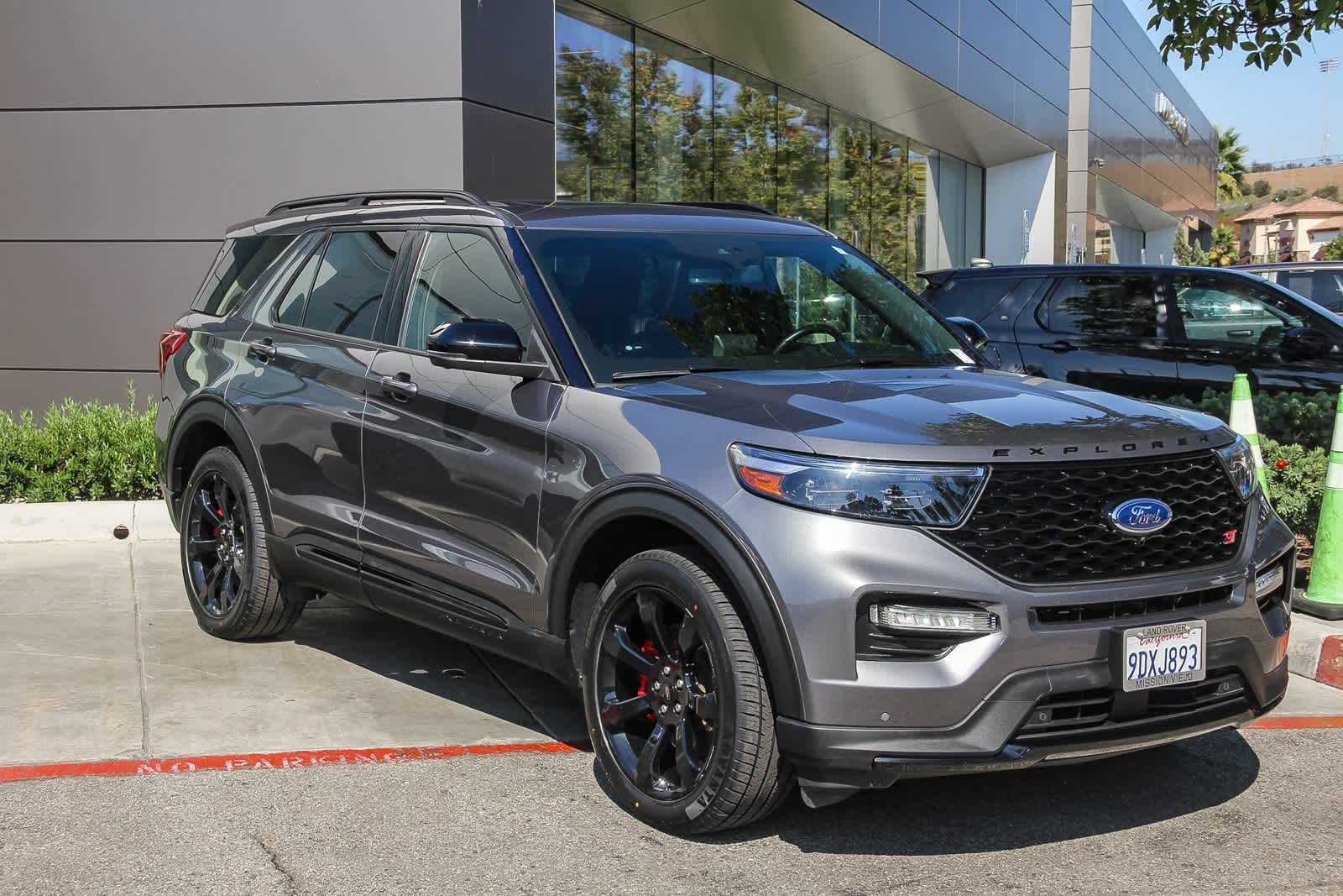 Thumbnail: 2022 Ford Explorer - 3
