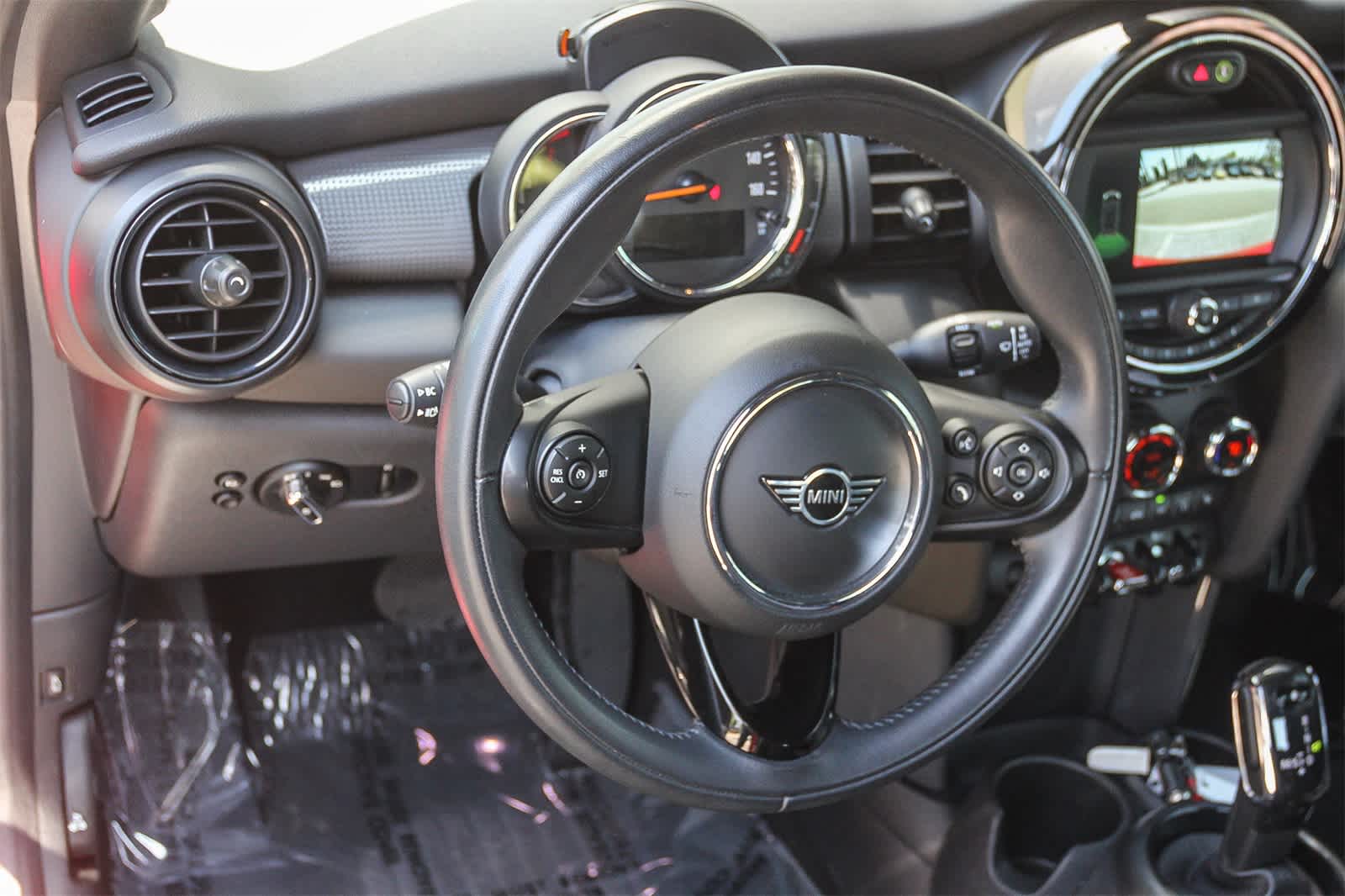 Thumbnail: 2020 MINI Cooper Convertible - 15