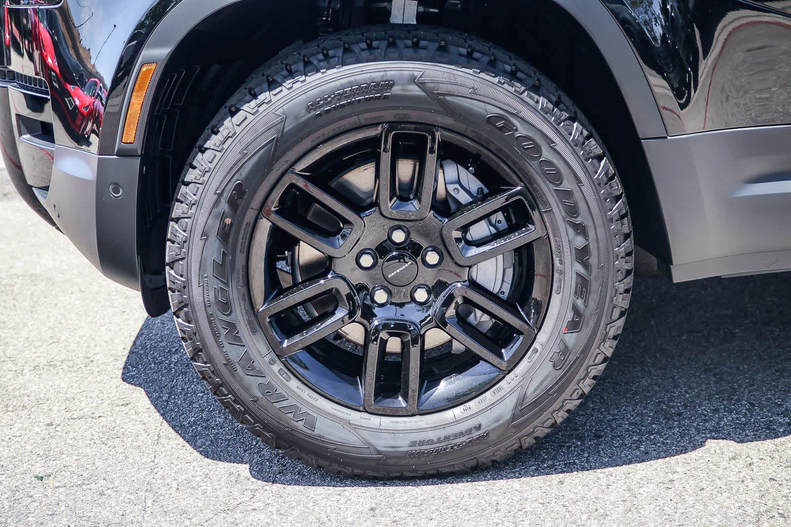 Thumbnail: 2026 Land Rover Defender - 9