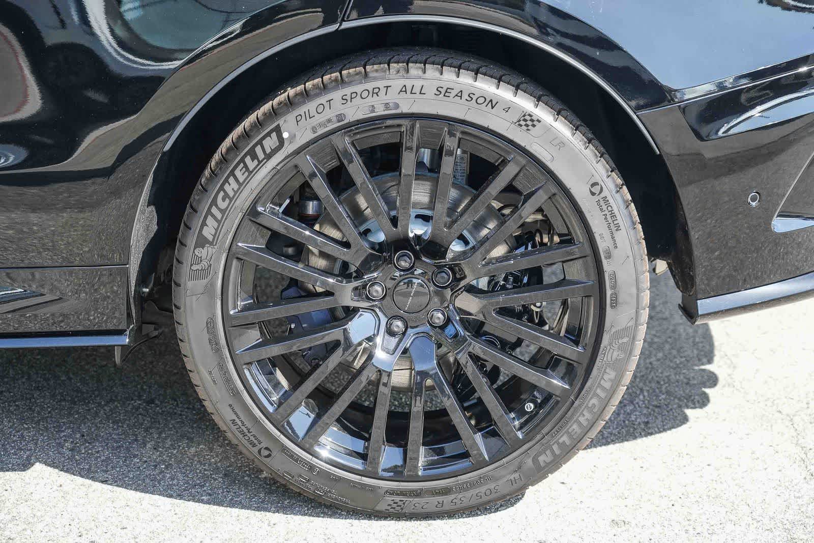Thumbnail: 2026 Land Rover Range Rover Sport - 8