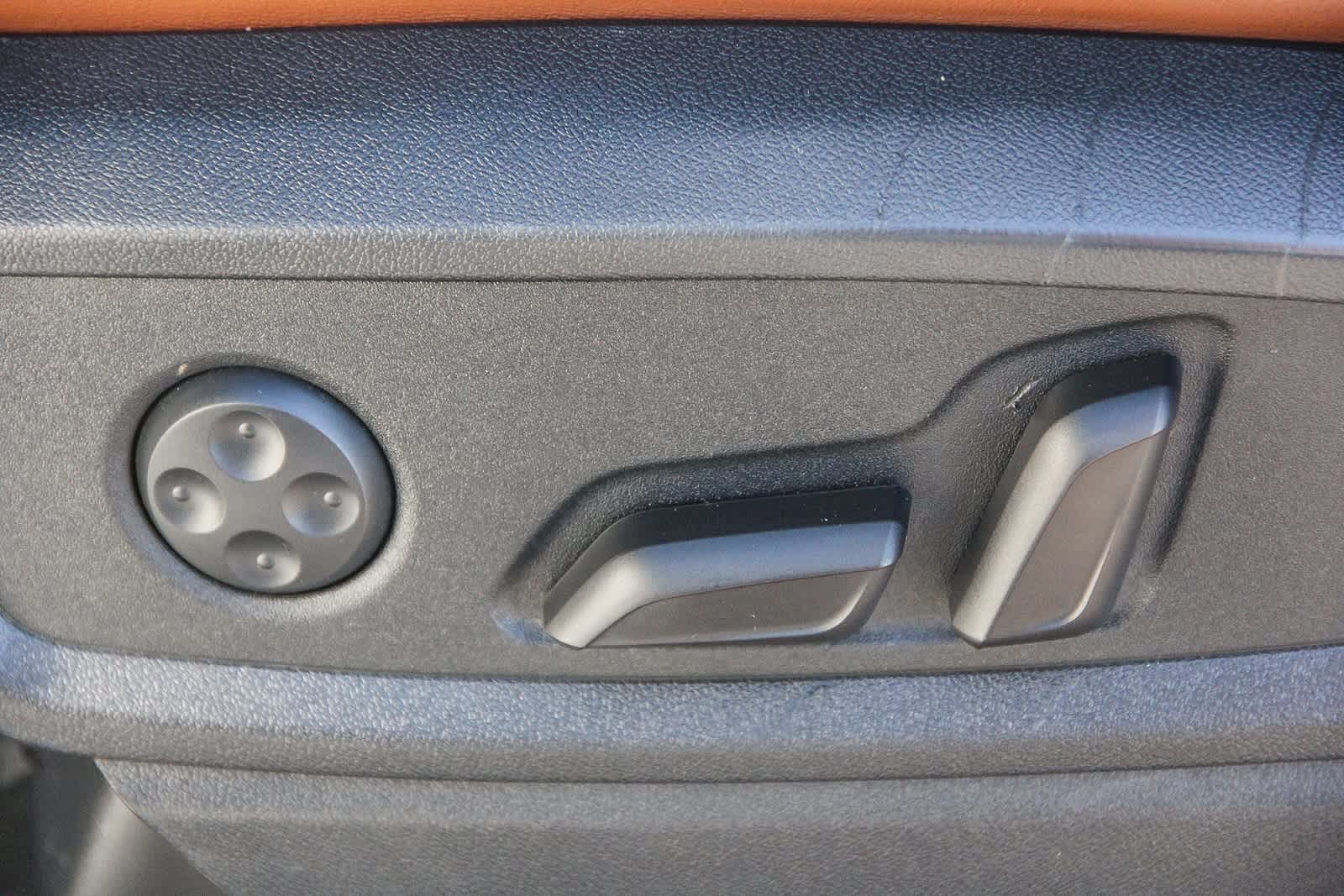 Thumbnail: 2021 Audi Q5 - 16