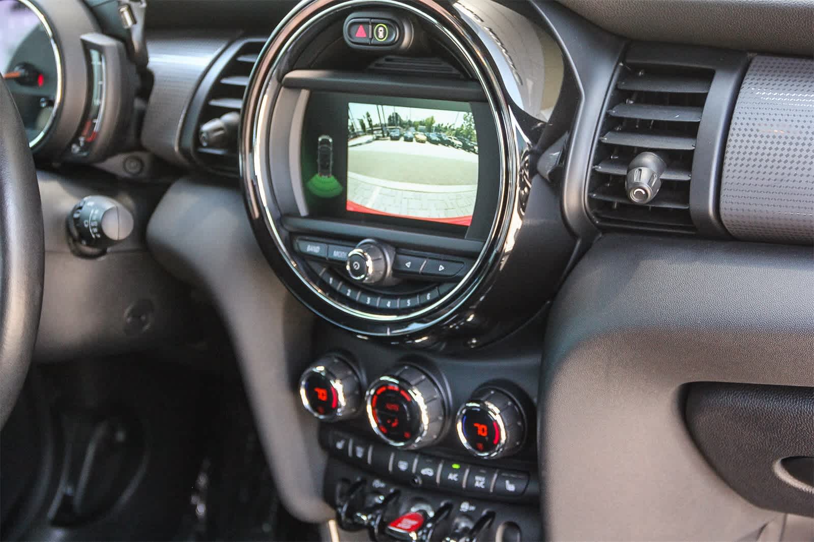 Thumbnail: 2020 MINI Cooper Convertible - 13