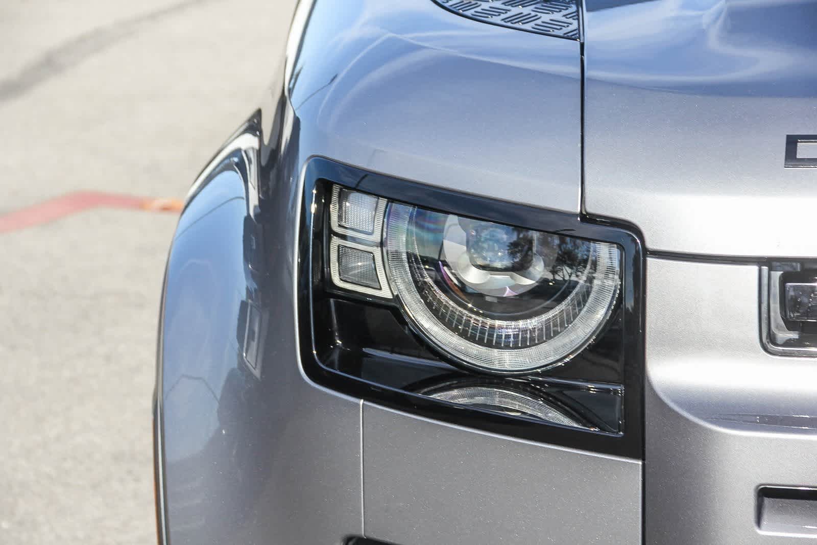 Thumbnail: 2023 Land Rover Defender - 10