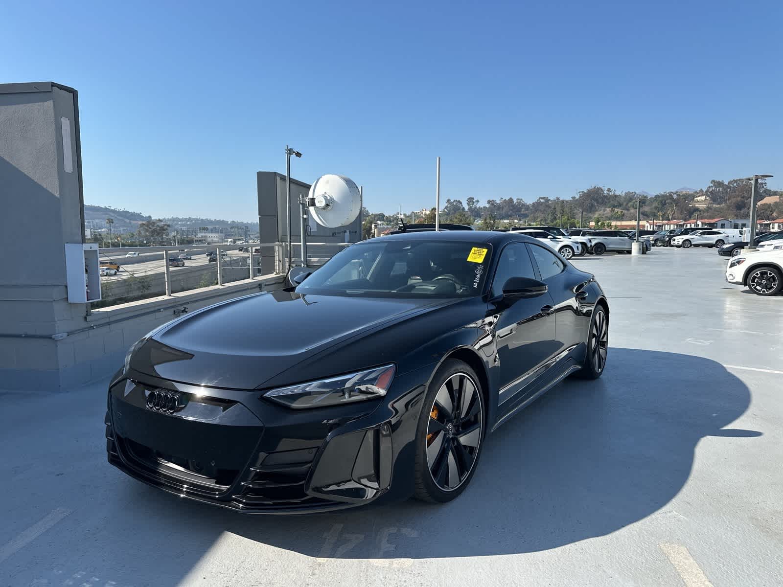 Thumbnail: 2022 Audi RS e-tron GT - 1