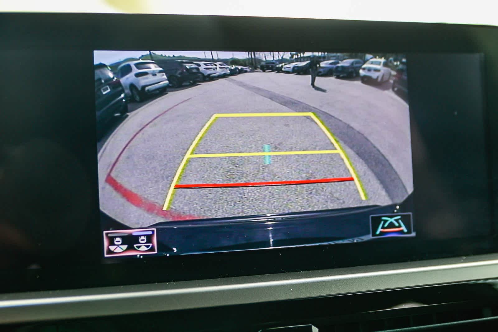 Thumbnail: 2022 Lexus GX - 25