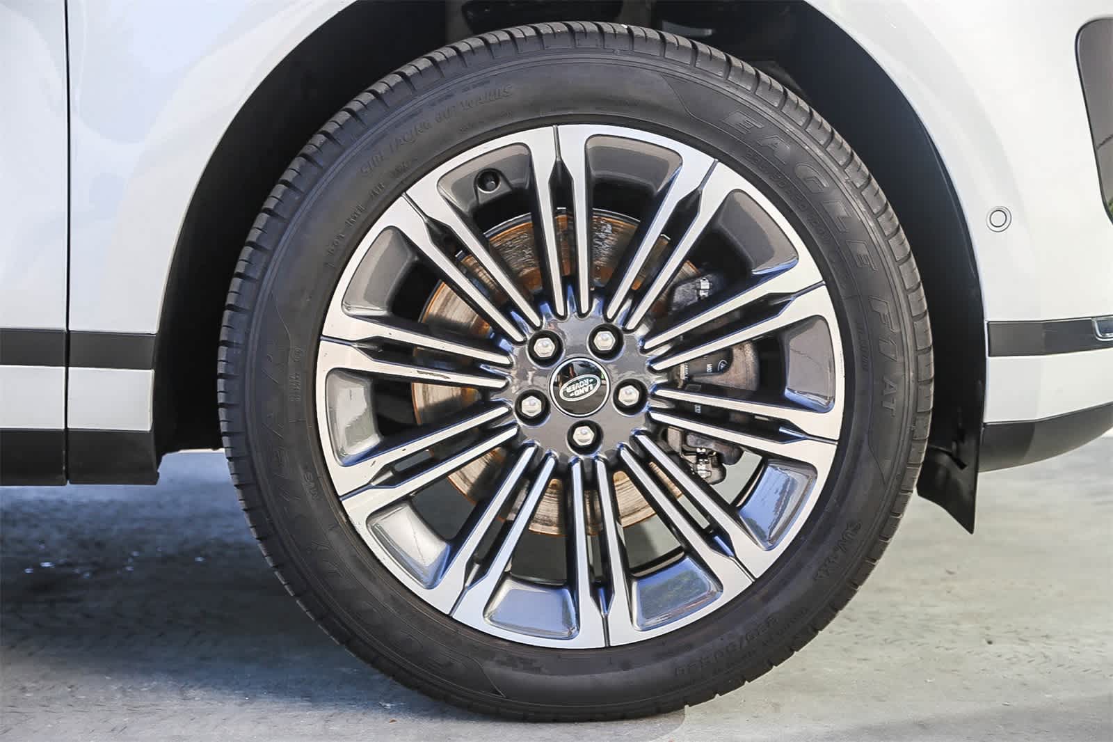 Thumbnail: 2025 Land Rover Range Rover Evoque - 9