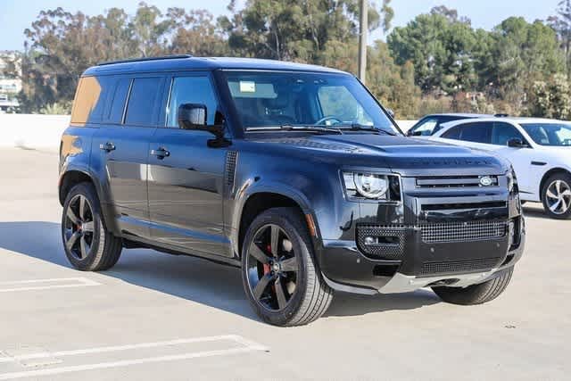 Thumbnail: 2025 Land Rover Defender - 3