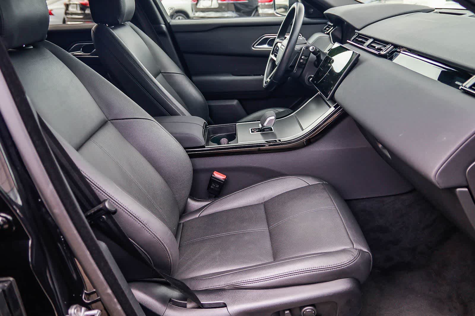 Thumbnail: 2025 Land Rover Range Rover Velar - 17