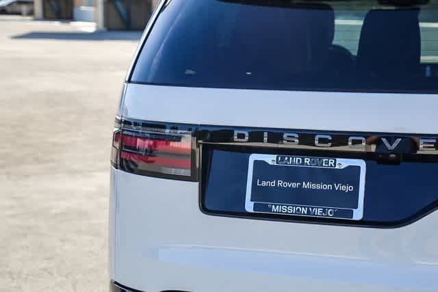 Thumbnail: 2025 Land Rover Discovery - 7