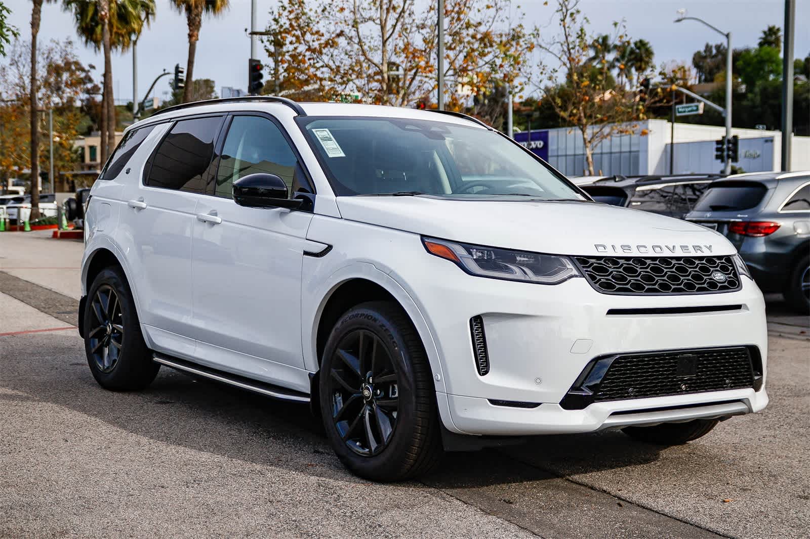 Thumbnail: 2025 Land Rover Discovery Sport - 3