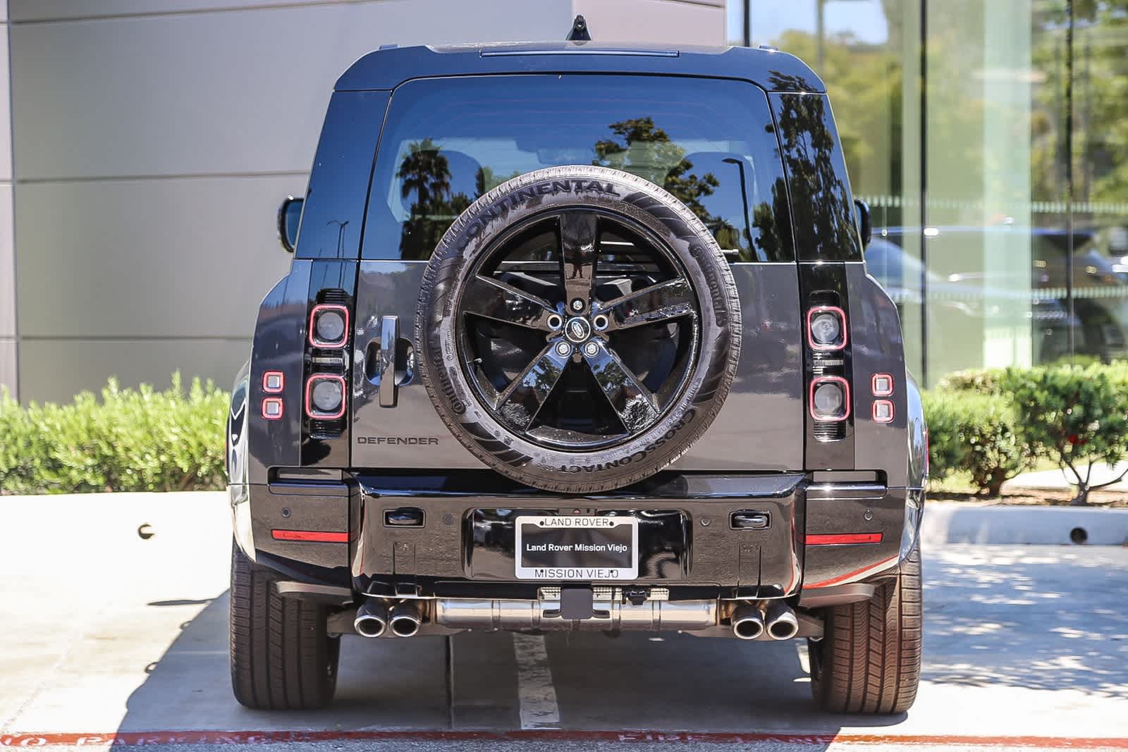 Thumbnail: 2025 Land Rover Defender - 7