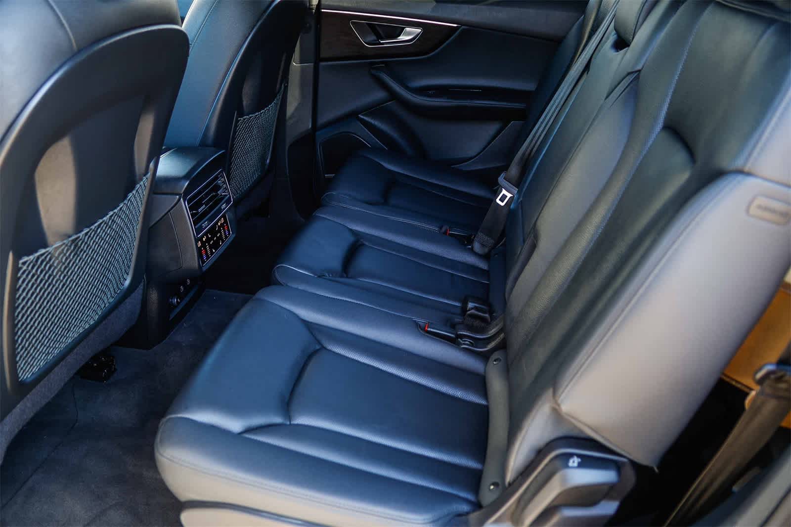 Thumbnail: 2023 Audi Q7 - 16