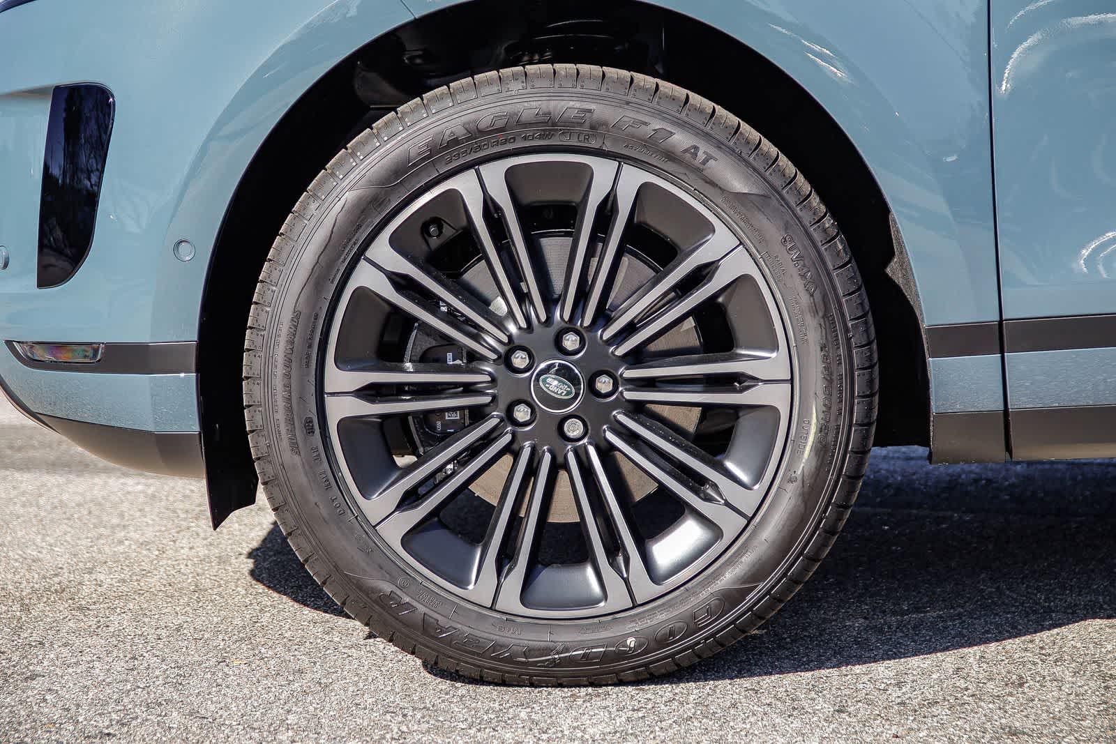 Thumbnail: 2026 Land Rover Range Rover Evoque - 9