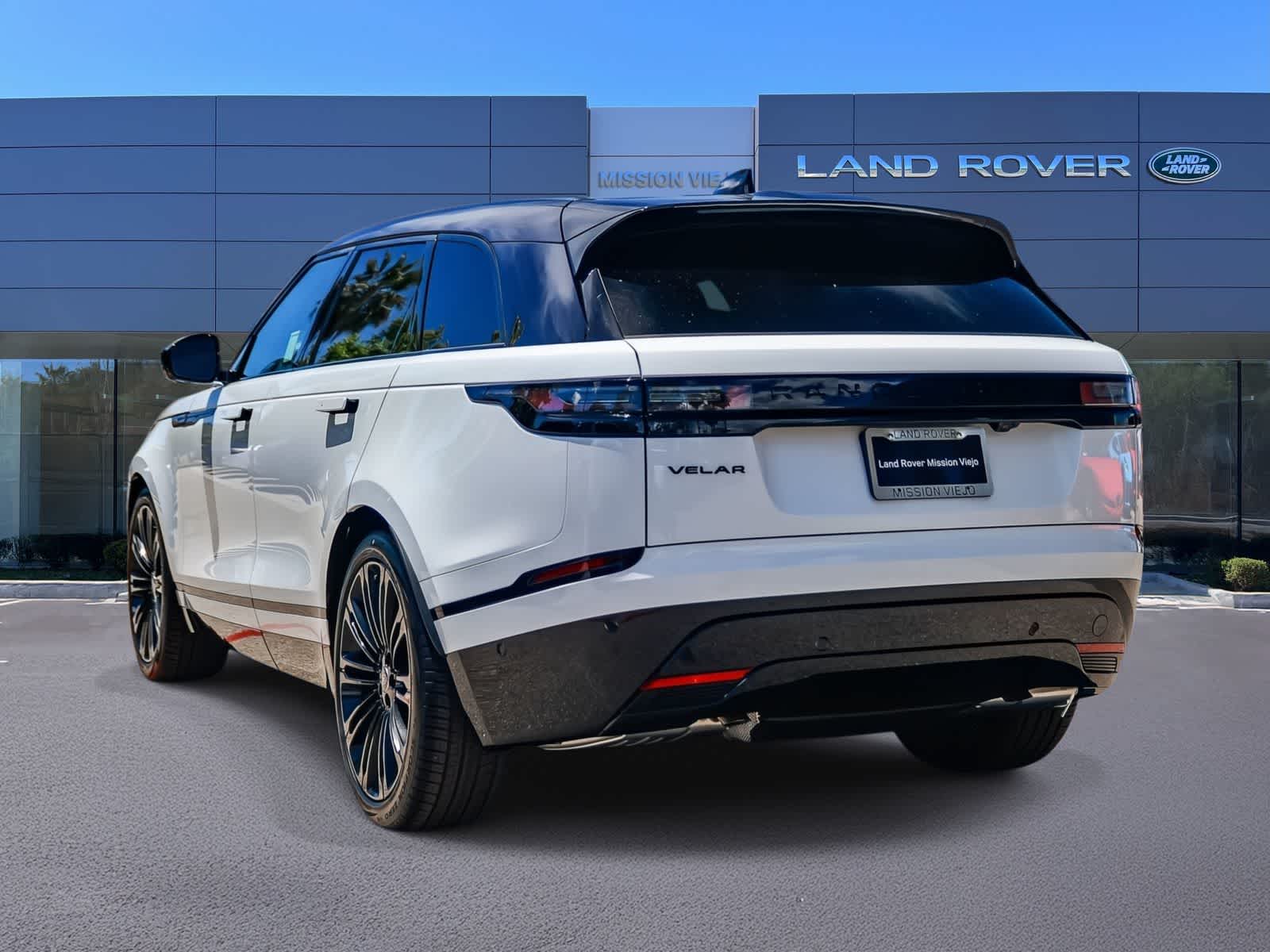 Thumbnail: 2026 Land Rover Range Rover Velar - 6