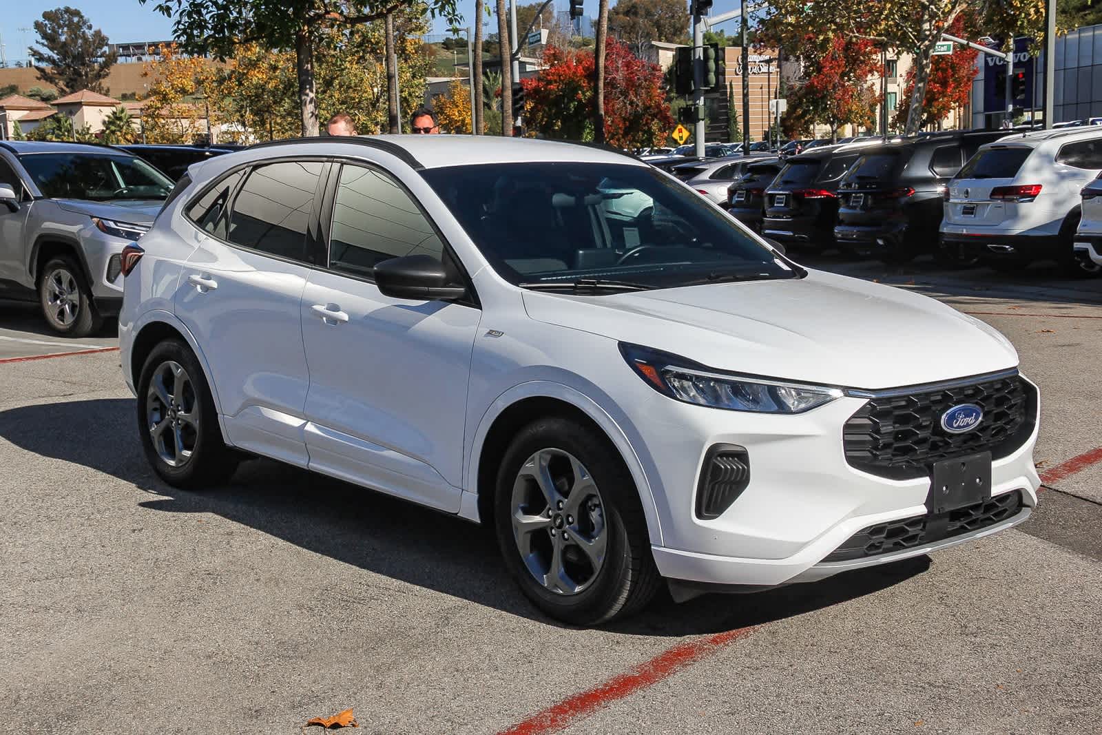 Thumbnail: 2023 Ford Escape - 3