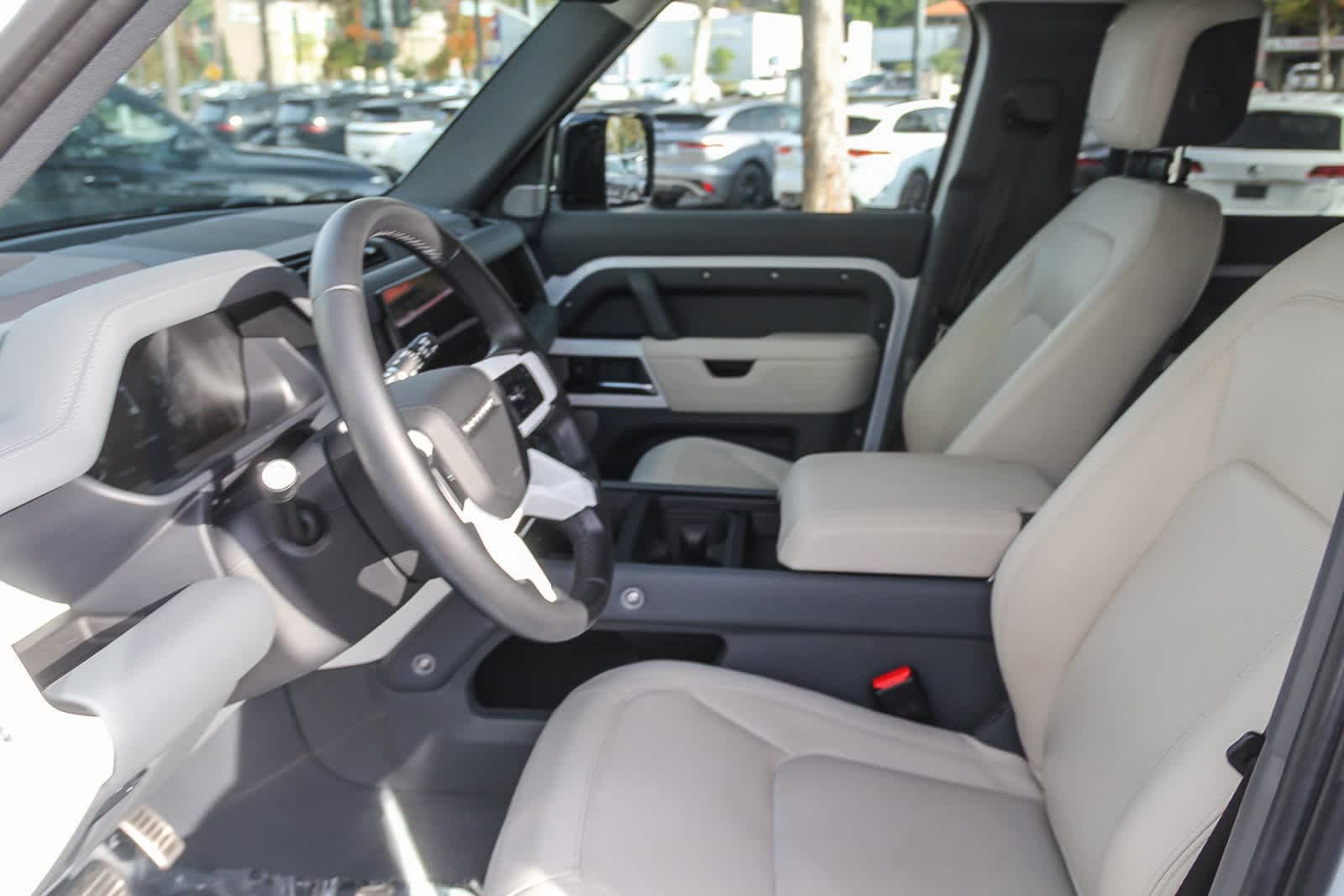 Thumbnail: 2023 Land Rover Defender - 13