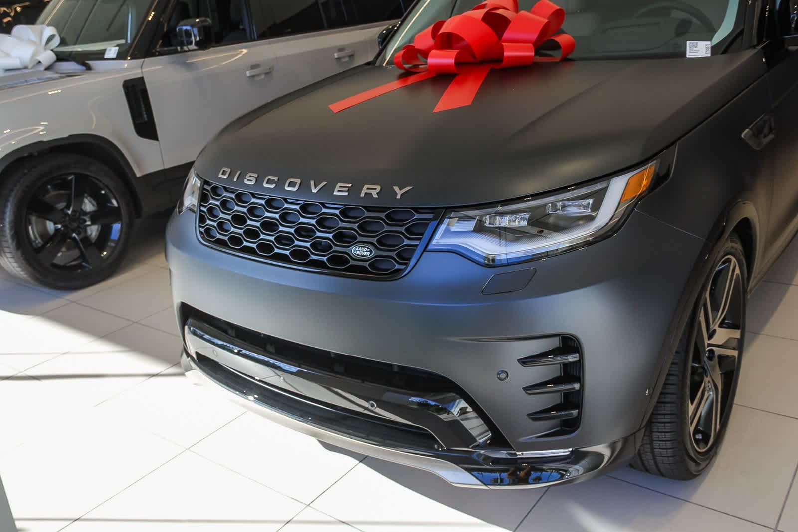 Thumbnail: 2026 Land Rover Discovery - 2