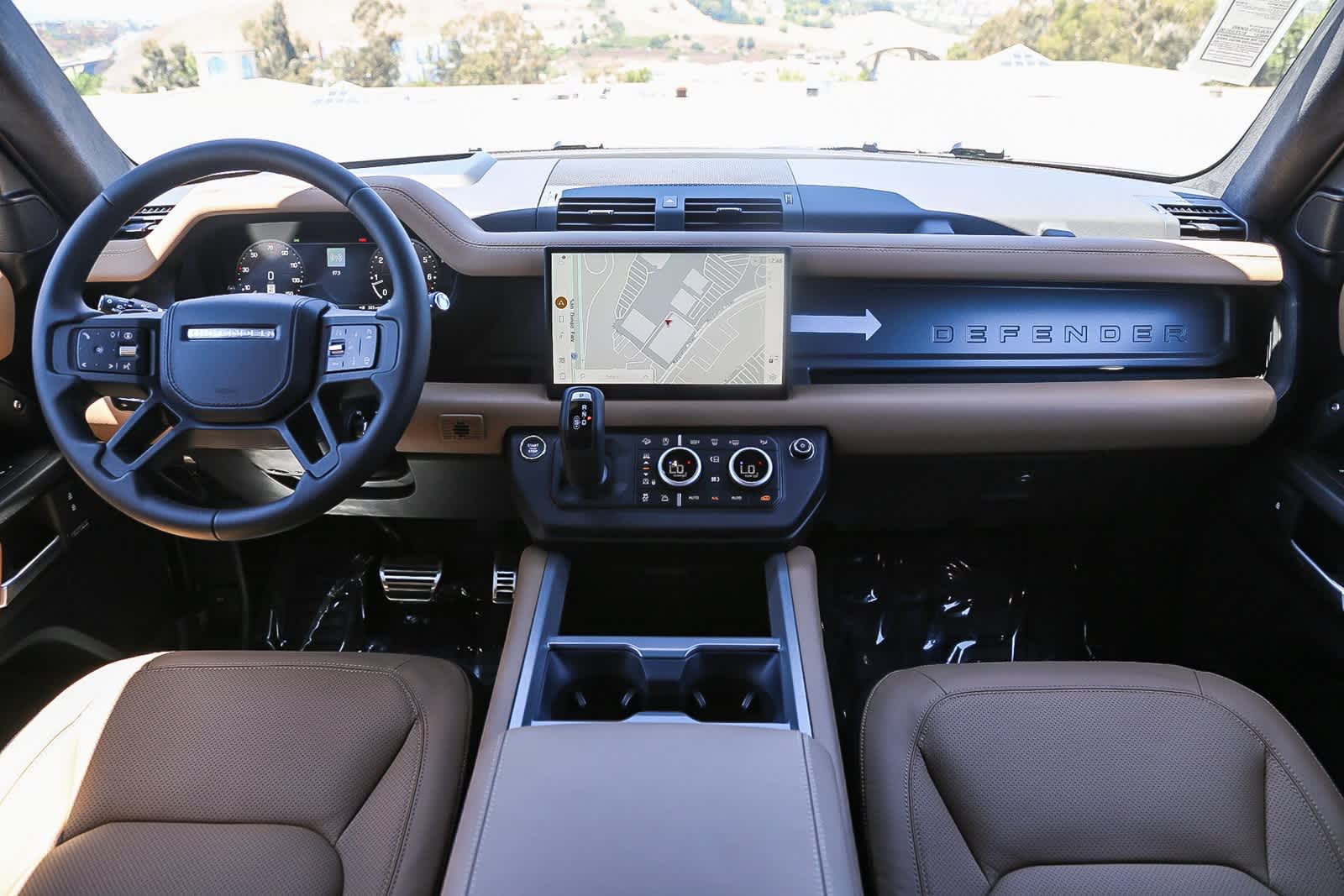 Thumbnail: 2025 Land Rover Defender - 12
