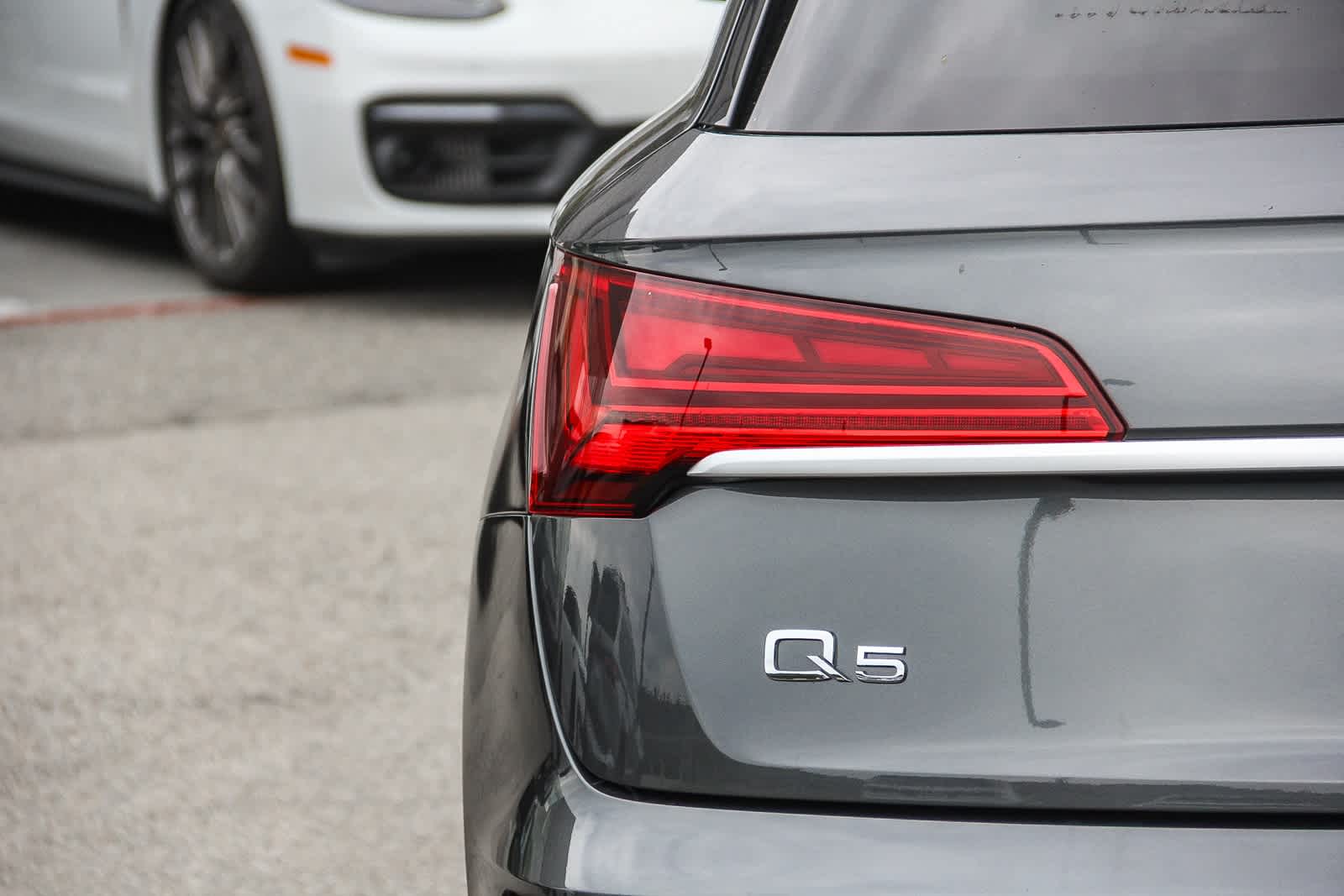 Thumbnail: 2023 Audi Q5 - 6