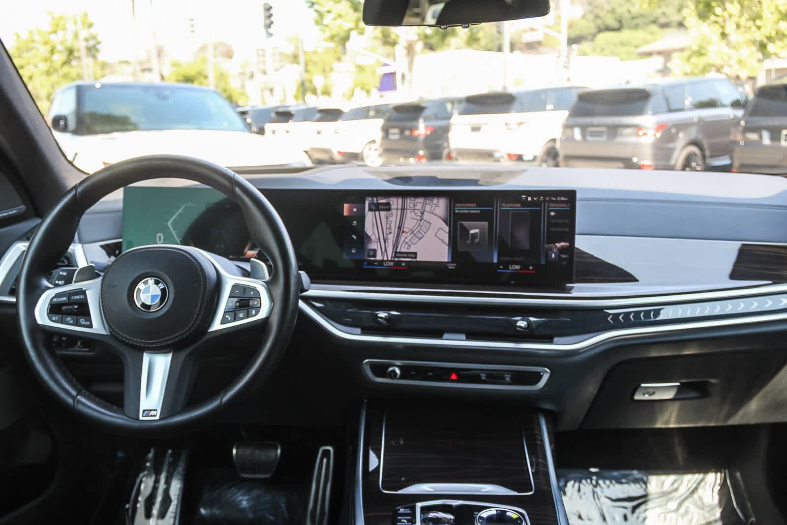 Thumbnail: 2023 BMW X7 - 12