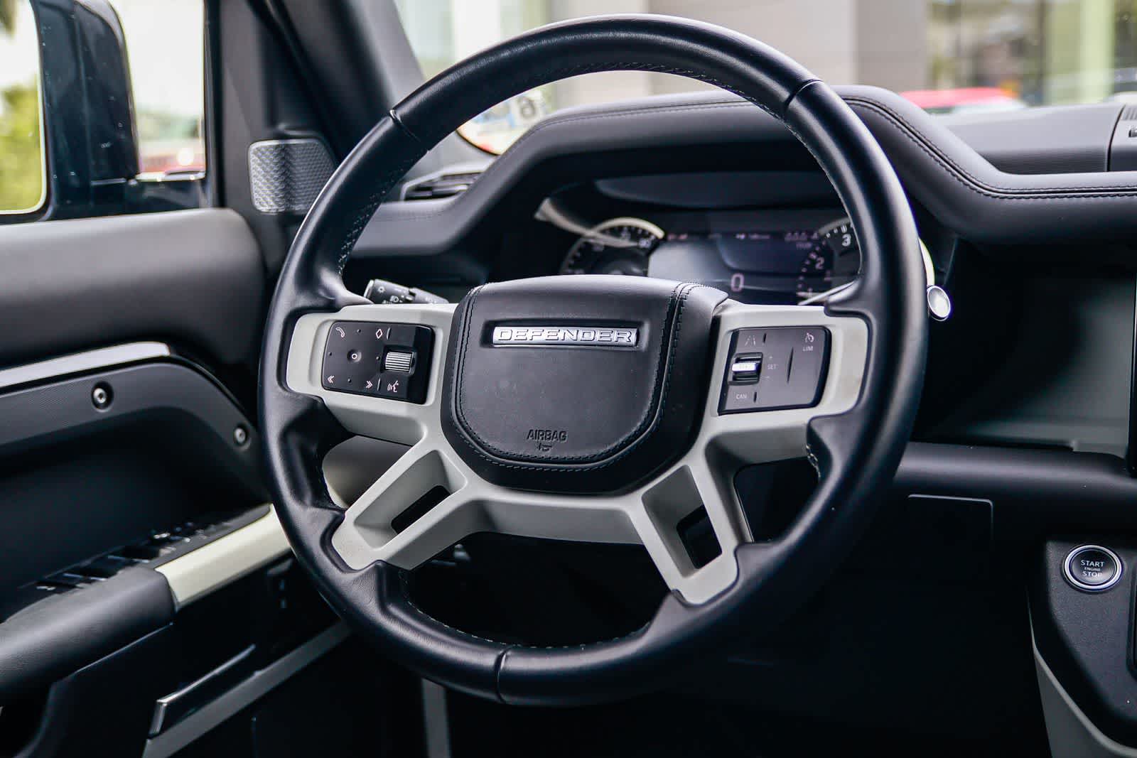 Thumbnail: 2023 Land Rover Defender - 15
