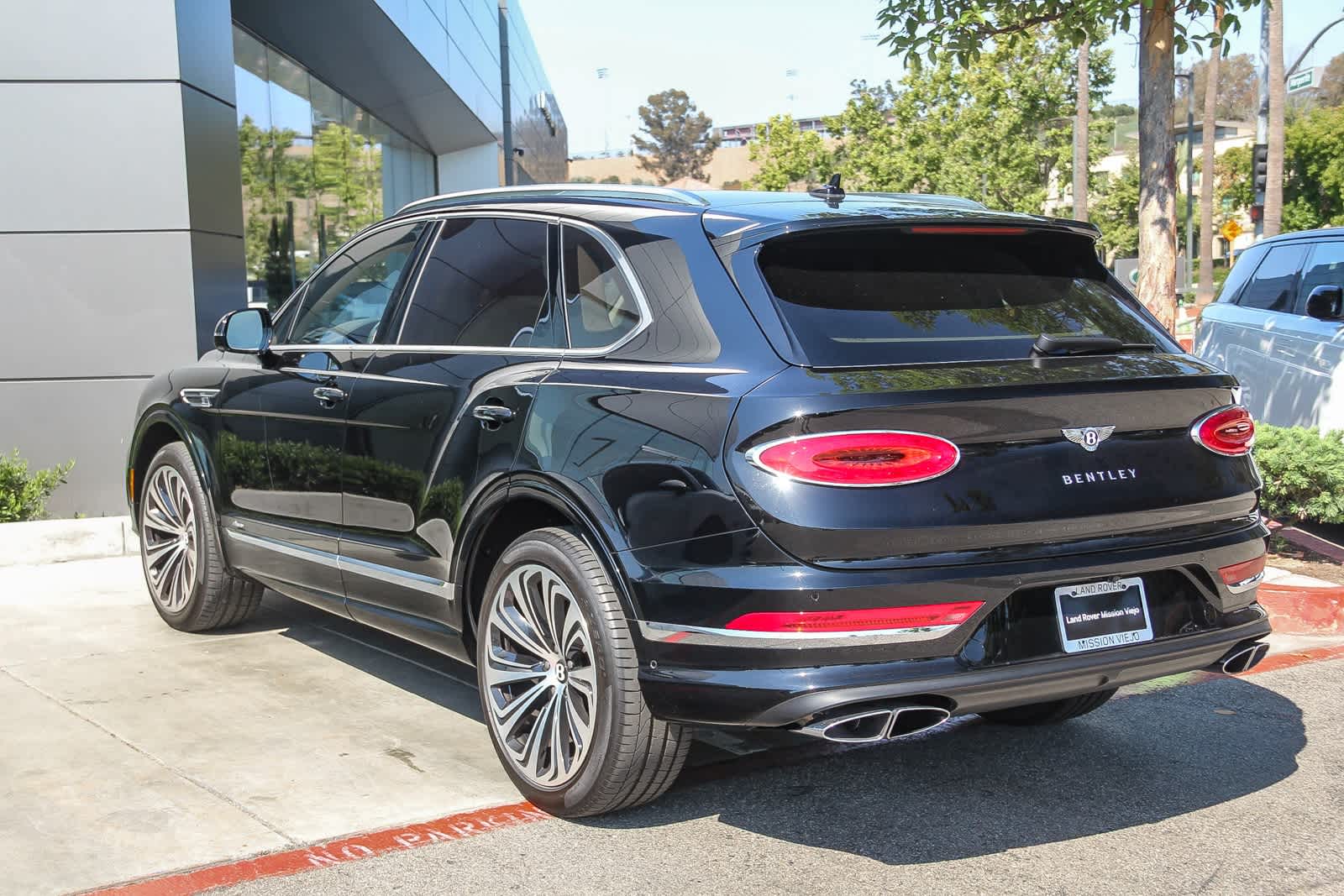 Thumbnail: 2024 Bentley Bentayga - 4