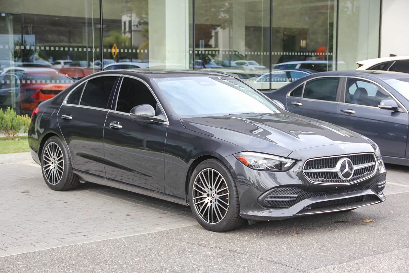 Thumbnail: 2022 Mercedes-Benz C-Class - 3