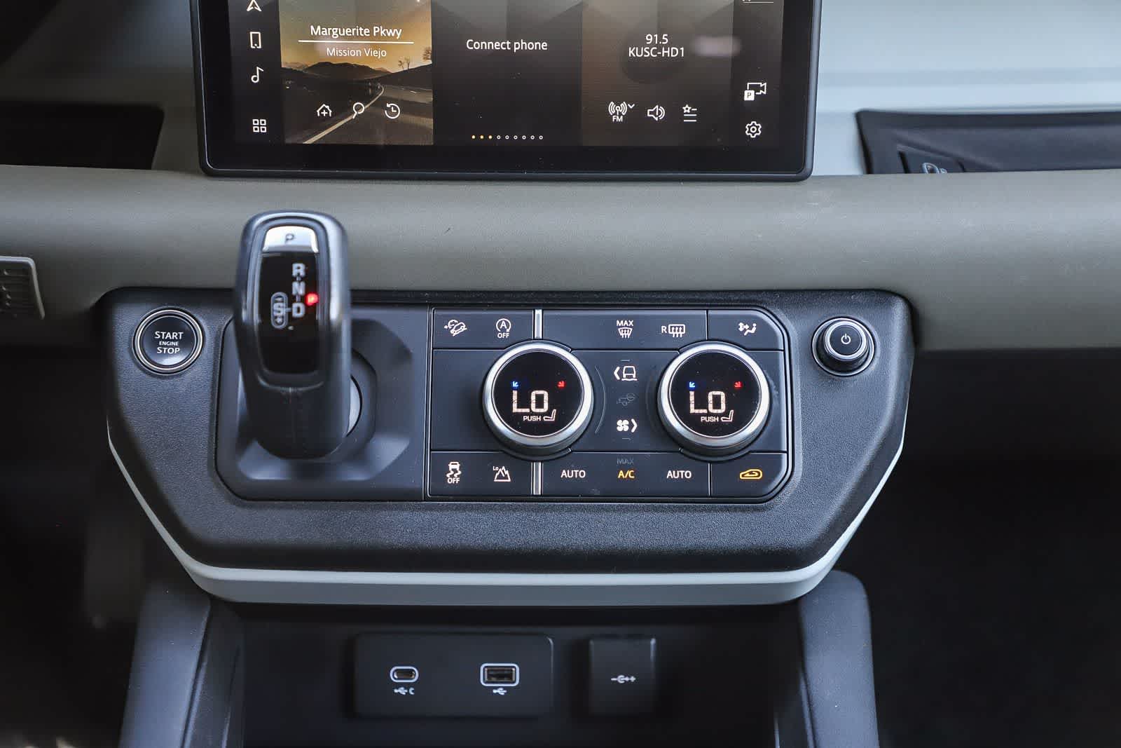 Thumbnail: 2023 Land Rover Defender - 10