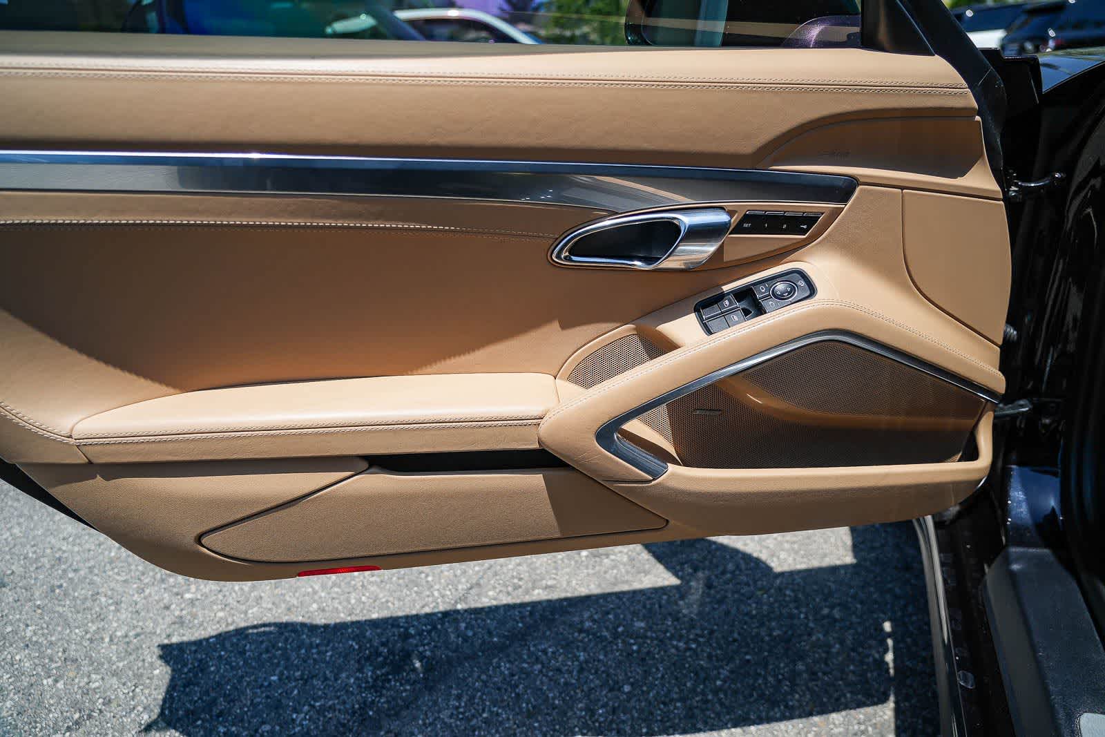 Thumbnail: 2015 Porsche 911 - 19