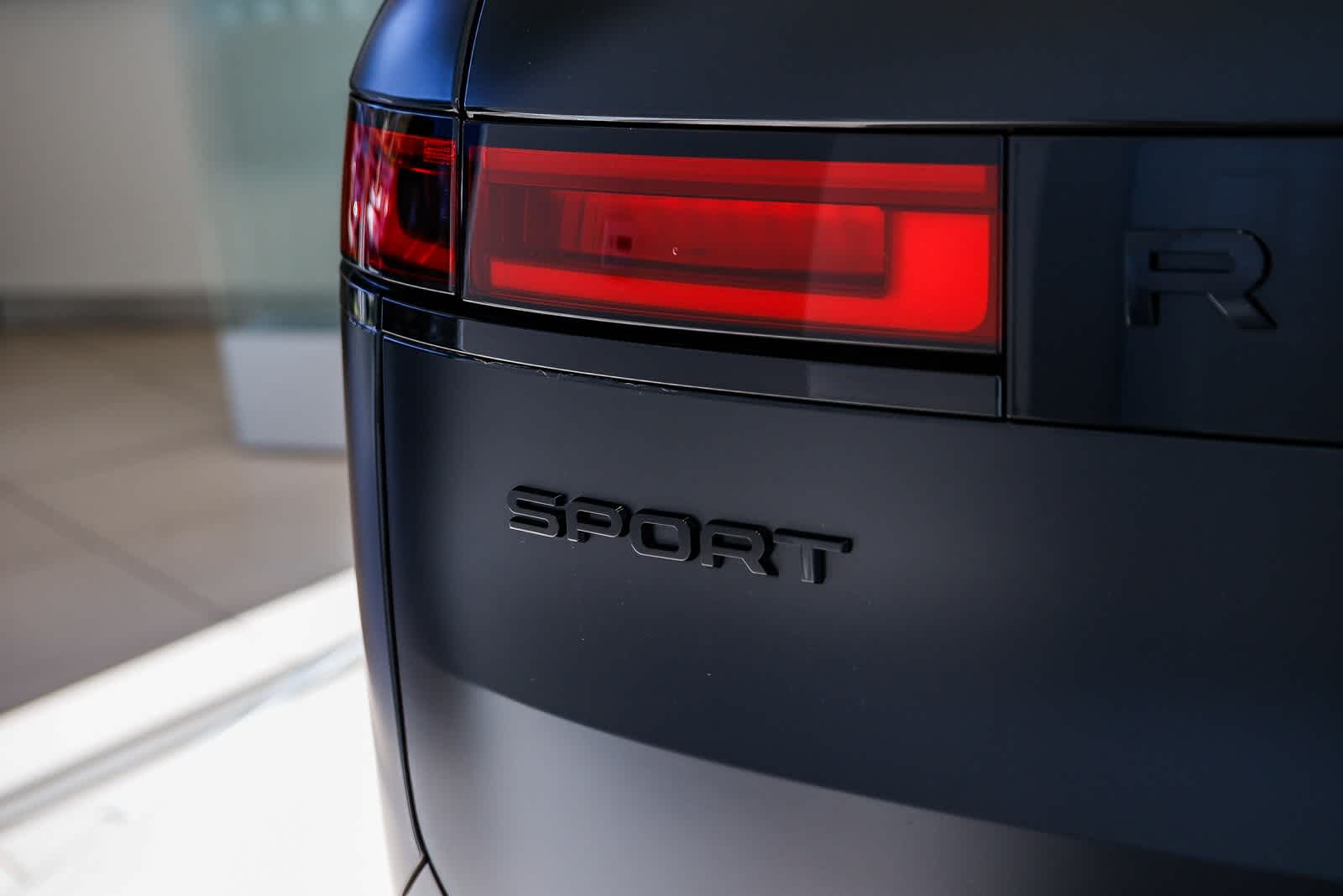 Thumbnail: 2025 Land Rover Range Rover Sport - 3