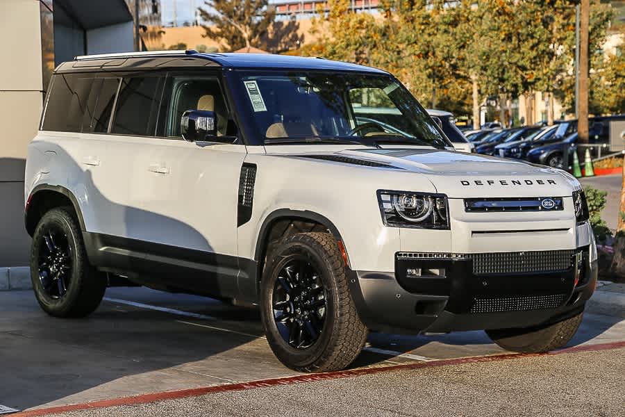 Thumbnail: 2026 Land Rover Defender - 3