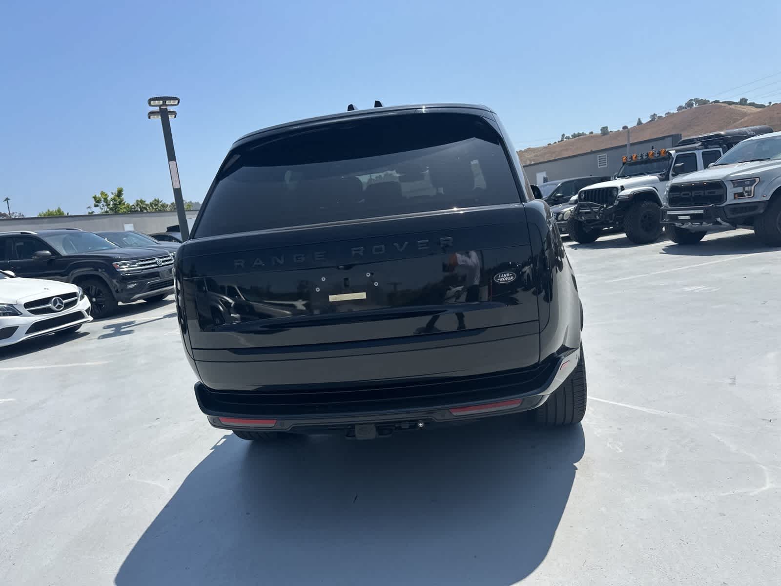 Thumbnail: 2023 Land Rover Range Rover - 8