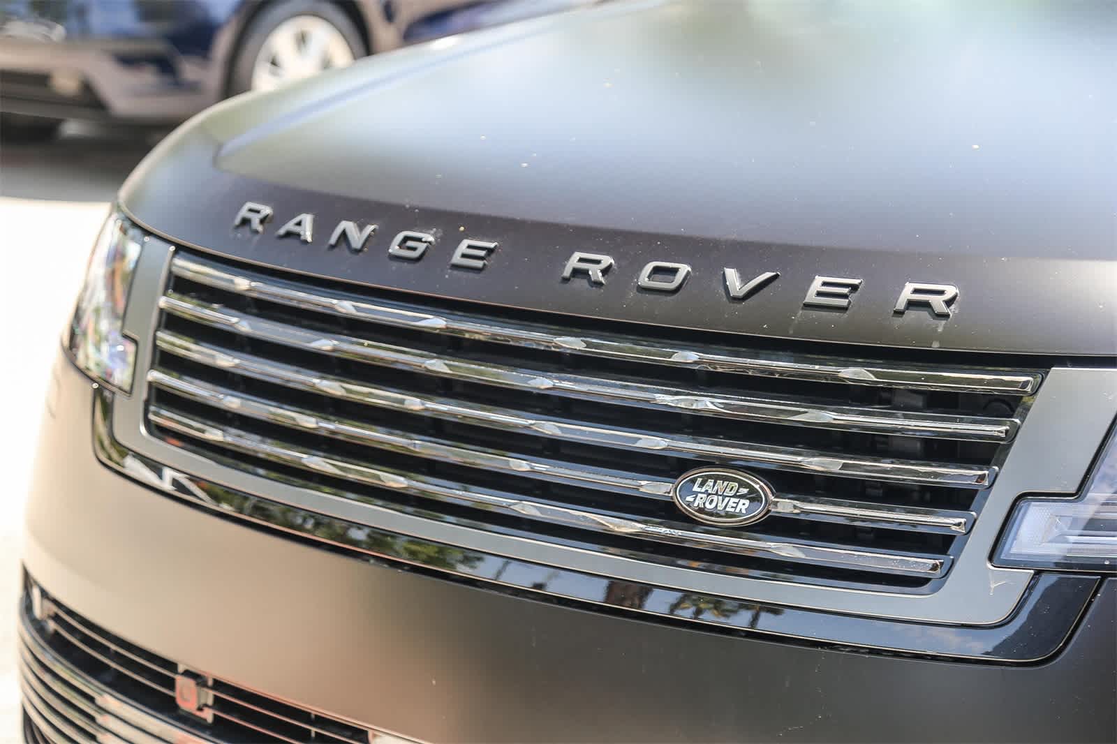 Thumbnail: 2025 Land Rover Range Rover - 12