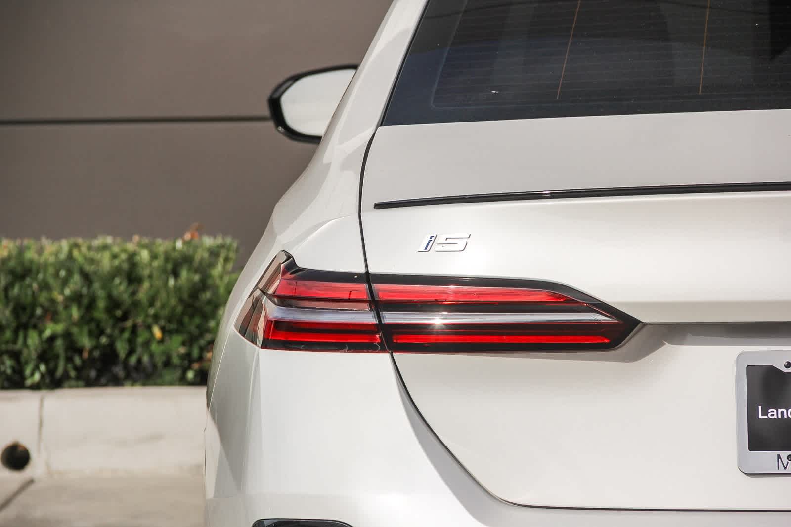 Thumbnail: 2024 BMW i5 - 6