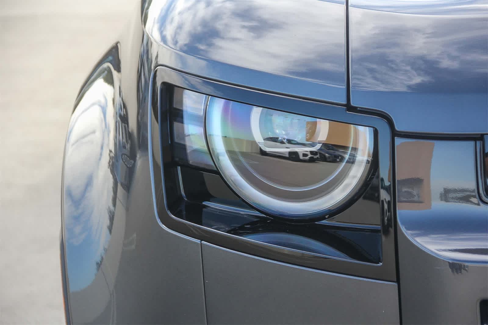 Thumbnail: 2026 Land Rover Defender - 10