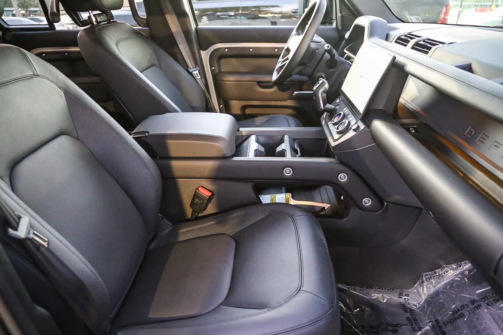 Thumbnail: 2026 Land Rover Defender - 16