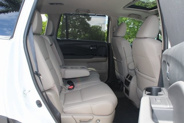2022 Honda Pilot EX-L - Photo 12