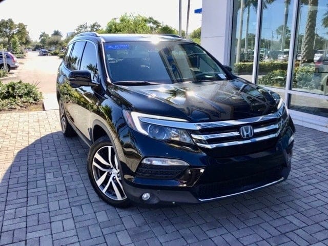 2017 Honda Pilot 2WD Touring's photo